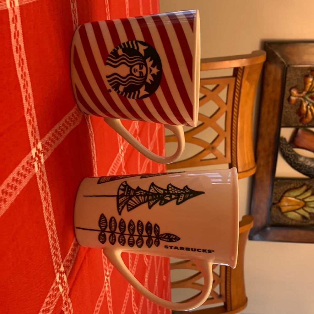 2 Starbucks mugs